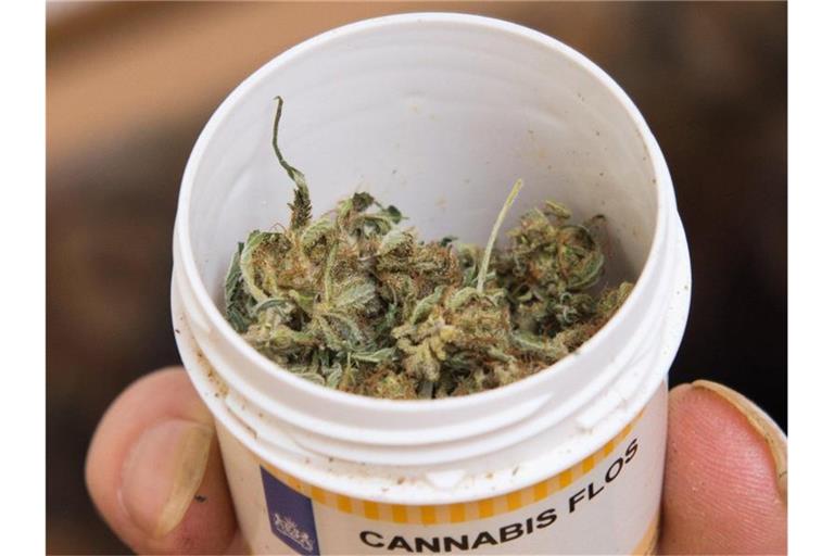 Cannabis wird in „irgendeiner Form der Besteuerung unterliegen, wie andere Konsumprodukte auch“. Foto: Swen Pförtner/dpa