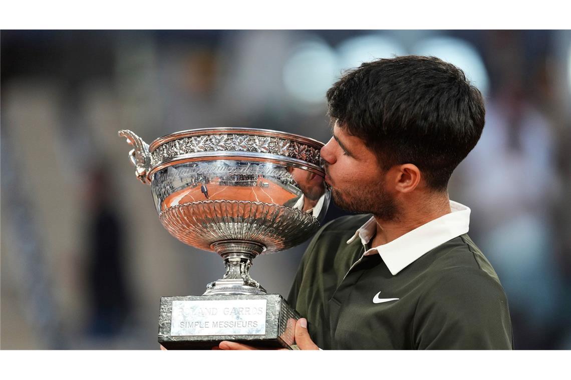 Carlos Alcaraz holt seinen fünften Grand-Slam-Titel.