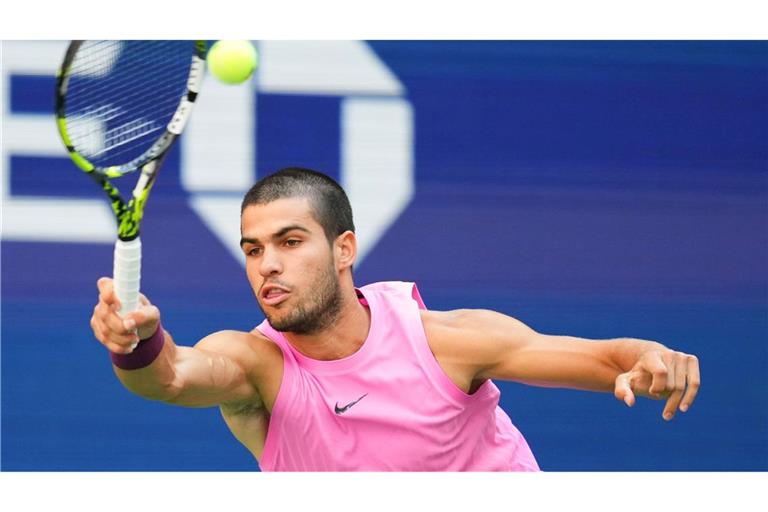 Carlos Alcaraz spielt am Sonntag um den US-Open-Titel.