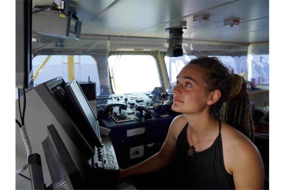 Carola Rackete aus Kiel, deutsche Kapitänin der „Sea-Watch 3“, aufgenommen an Bord des Rettungschiffs. Foto: Till M. Egen/Sea-Watch.org