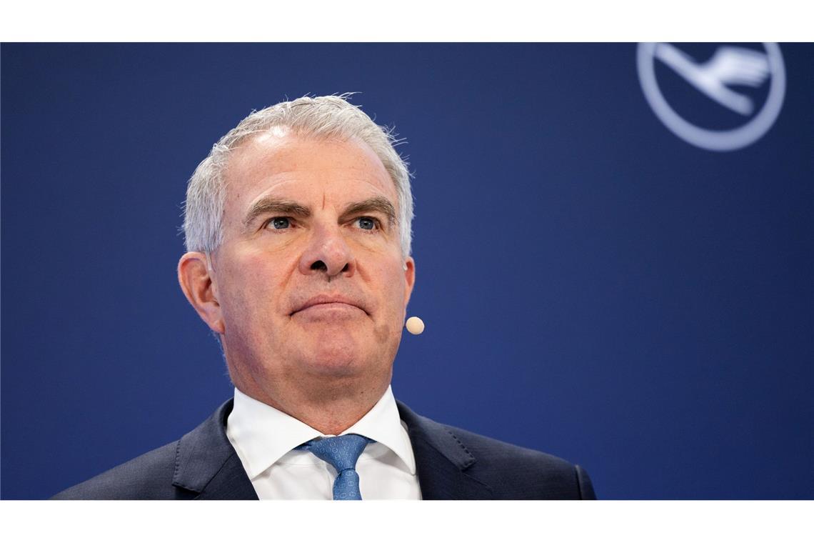Lufthansa-Chef: E-Fuels gehören in Flugzeuge statt in Autos Carsten Spohr sieht den Gebrauch von E-Fuels in Autos kritisch. (Archivbild)