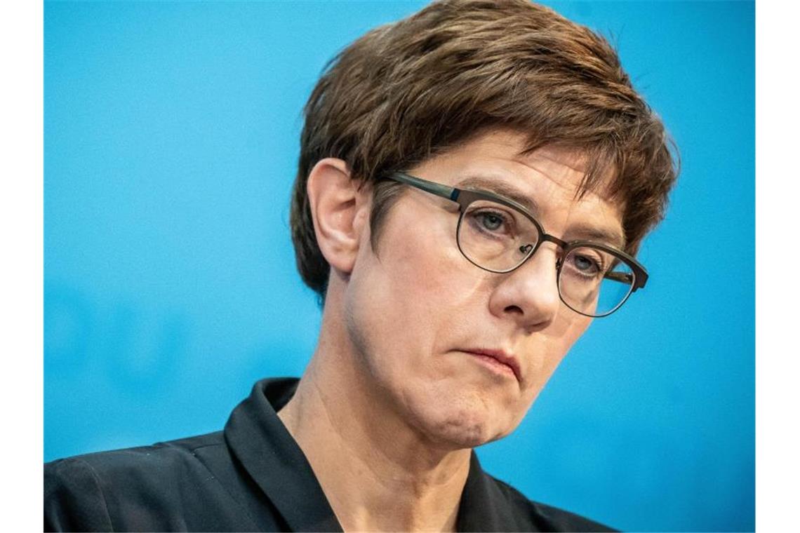 CDU-Chefin Annegret Kramp-Karrenbauer hat ihren Führungsanspruch bekräftigt . Foto: Michael Kappeler/dpa
