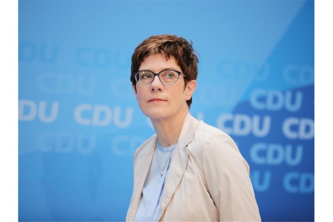 CDU-Chefin Annegret Kramp-Karrenbauer: „Mir ist die Aufgabe anvertraut worden, die Partei zu führen und weiterzuentwickeln.“. Foto: Michael Kappeler/dpa