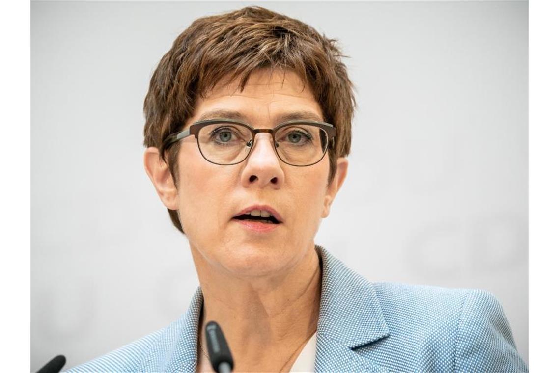 CDU-Chefin Annegret Kramp-Karrenbauer will für ihre Partei eine verbindliche Frauenquote. Foto: Michael Kappeler/dpa