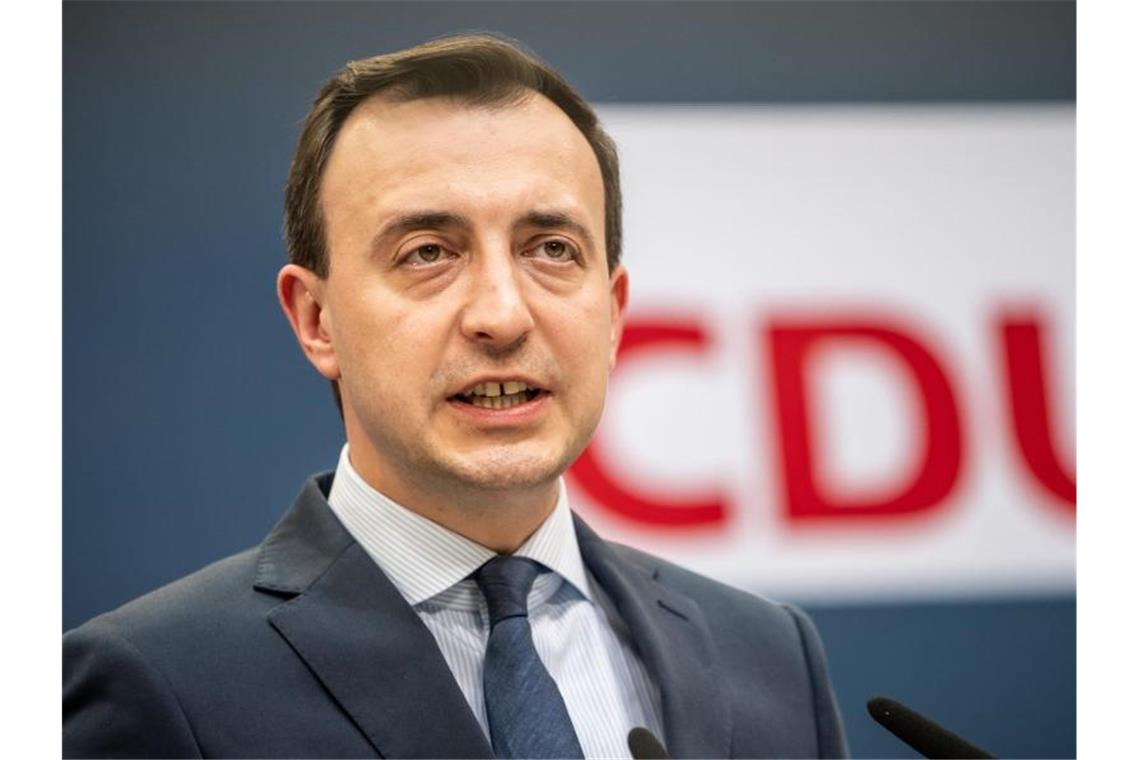 Parteien drücken vor großen Gesprächsrunden aufs Tempo CDU-Generalsekretär Paul Ziemiak setzt auf die Möglichkeit einer Regierungsbeteiligung für die Union. Foto: Michael Kappeler/dpa