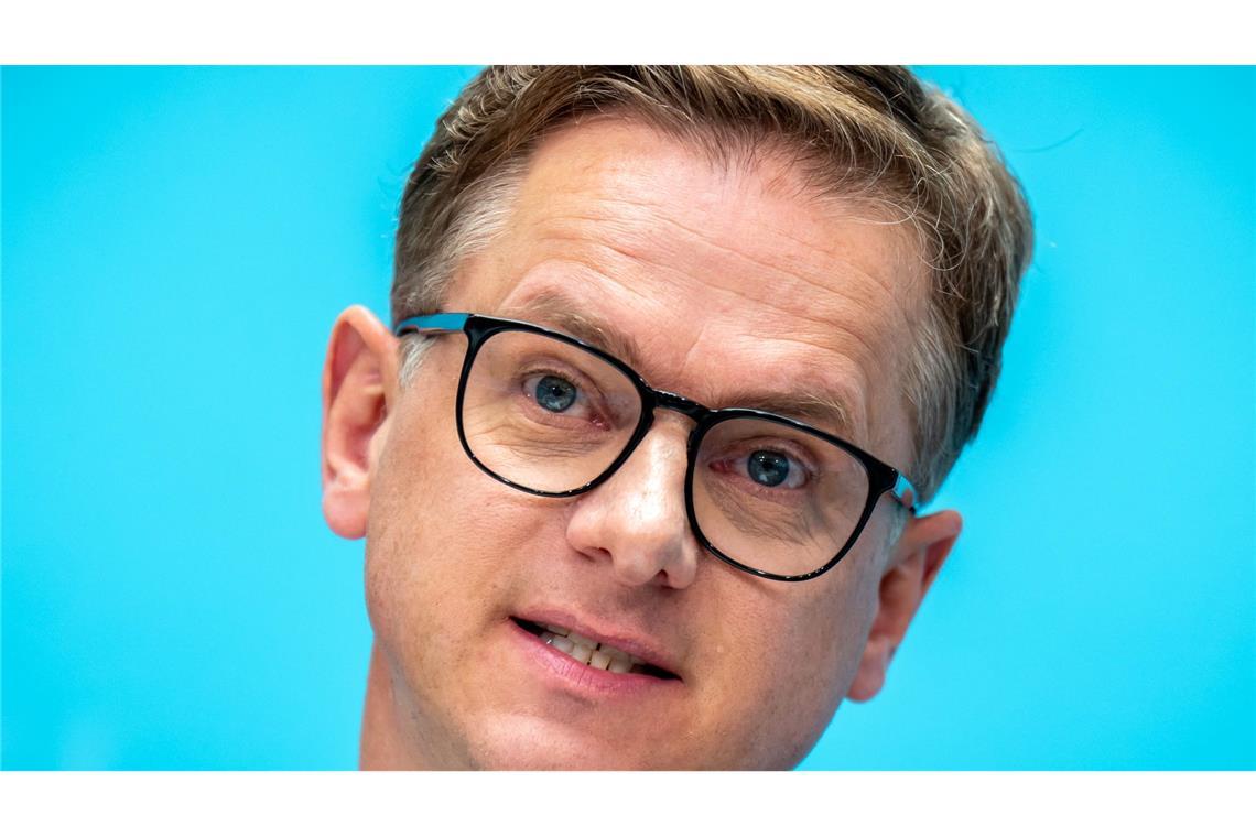 Vor dem "Herbst der Reformen" knirscht es in der Koalition CDU-Generalsekretär sieht eine entscheidende Phase.
