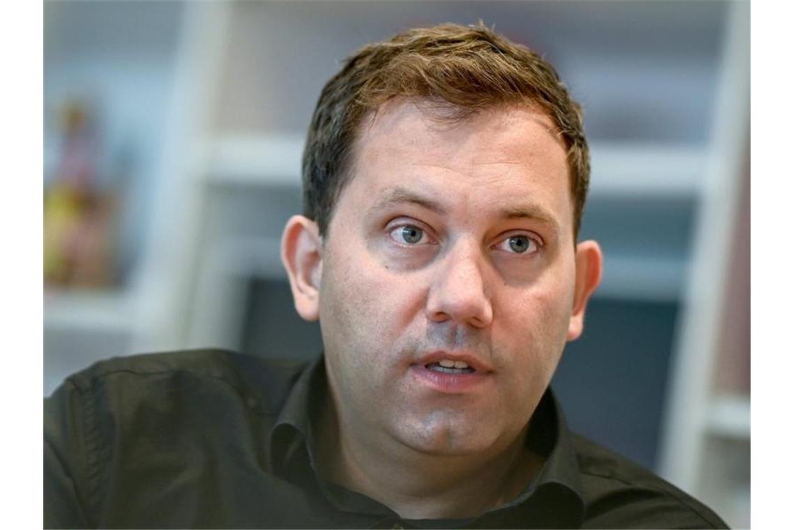 Klingbeil: Union darf Regierungshandeln nicht gefährden „CDU und CSU verrennen sich gerade zunehmend in Machtfragen und parteipolitischen Interessen“, sagt Lars Klingbeil. Foto: Britta Pedersen/dpa-Zentralbild/dpa
