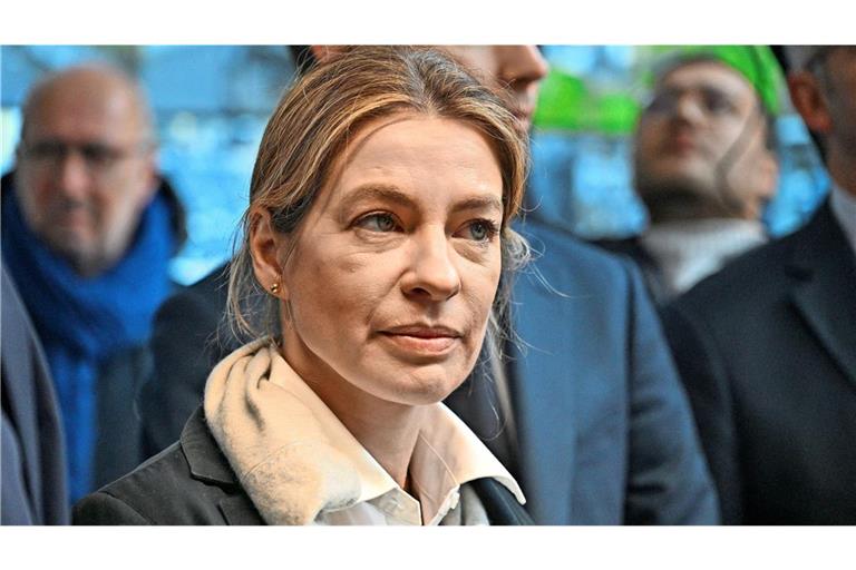 Céline Imart ist Mitglied der Partei Les Républicains.