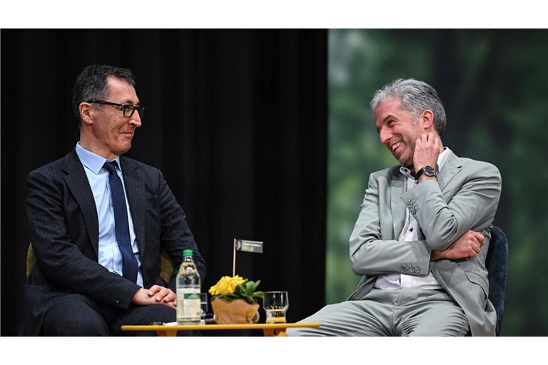 Cem Özdemir (links) und Boris Palmer. Letzterer hält sich alle Optionen offen, was sein mögliches Mitwirken an der nächsten Landesregierung angeht – und schließt sogar eine Rückkehr zu den Grünen nicht kategorisch aus.