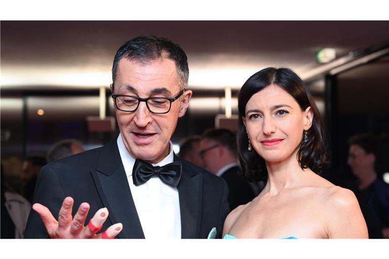 Cem Özdemir mit seiner Partnerin Falvia Zaka
