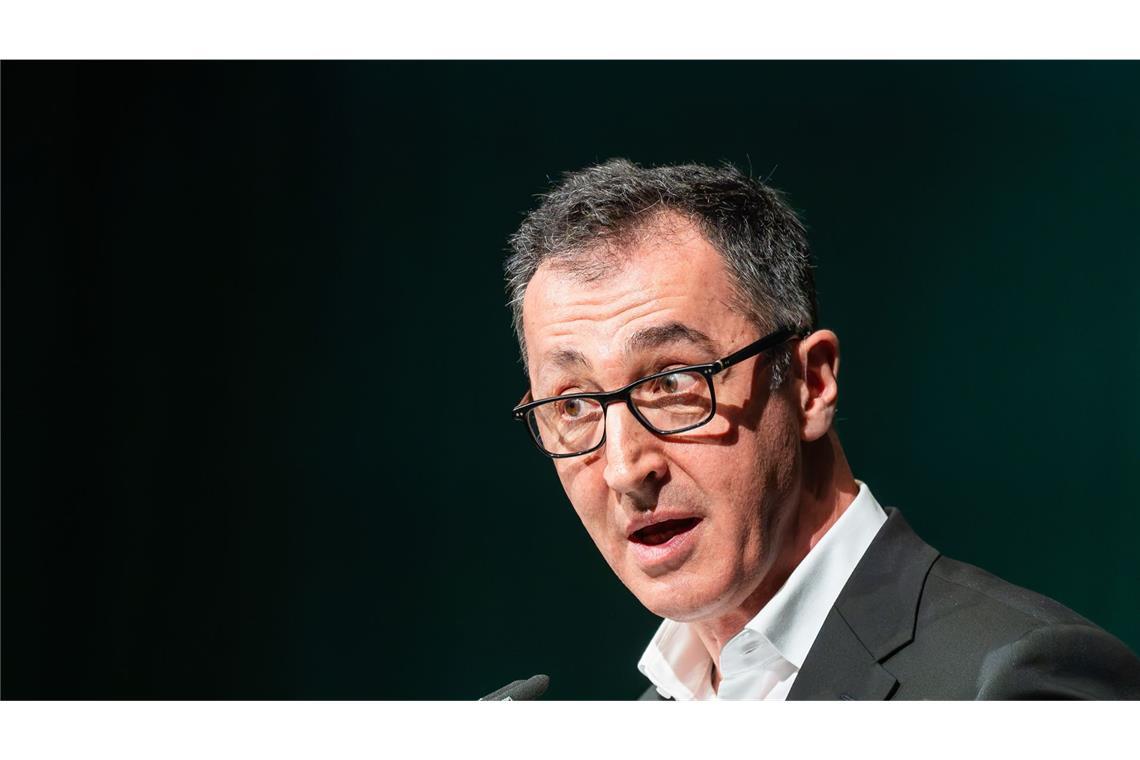Cem Özdemir spricht in einem Interview Klartext.
