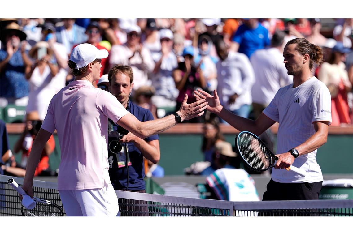 Chancenlos gegen Jannik Sinner (l): Der deutsche Tennisprofi Alexander Zverev.