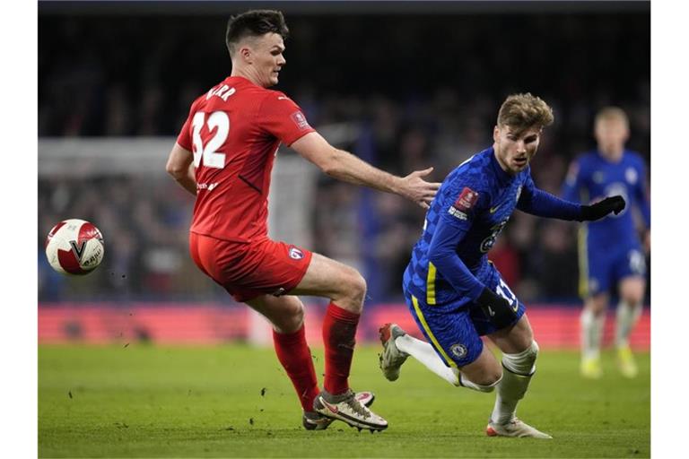 Chelsea-Profi Timo Werner (r) war an Covid-19 erkrankt. Foto: Matt Dunham/AP/dpa