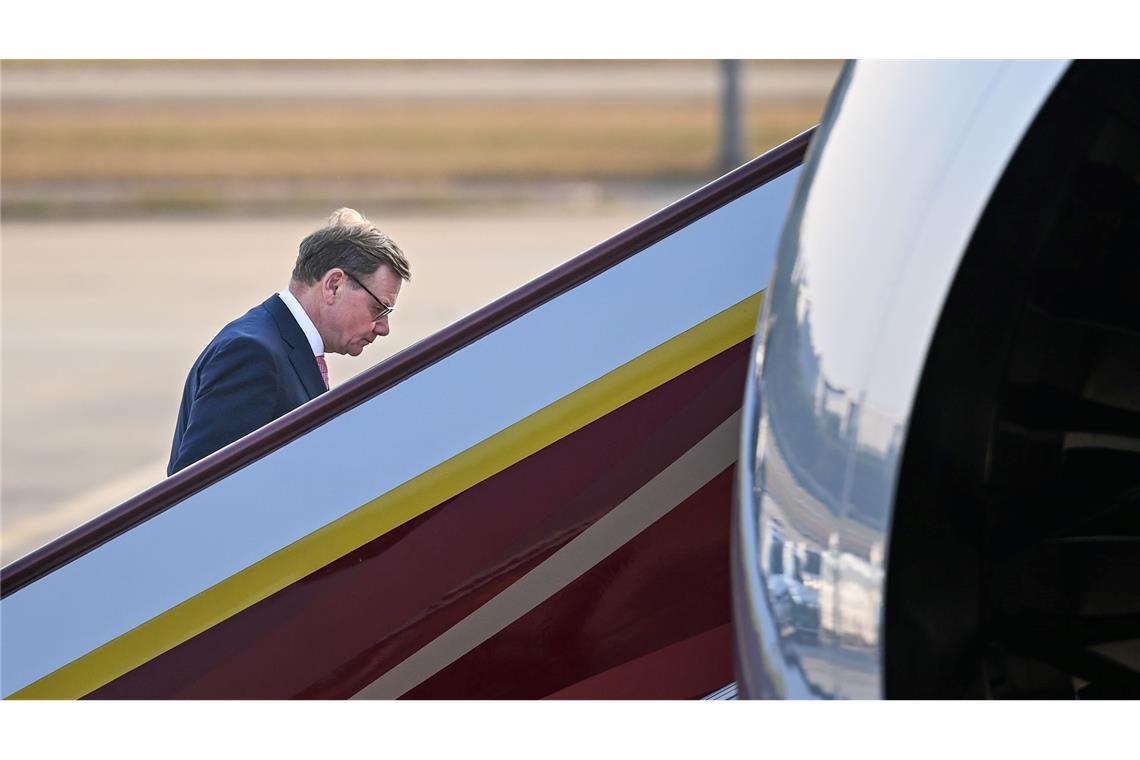 China-Besuch von Außenminister Wadephul (CDU) endet mit Abflug in Peking.