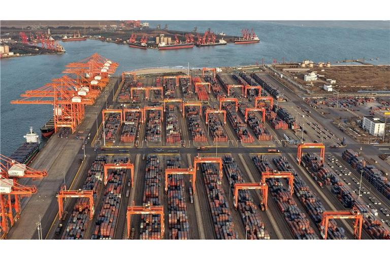 Chinas Wirtschaft hängt stark vom Export ab. (Symbolbild)