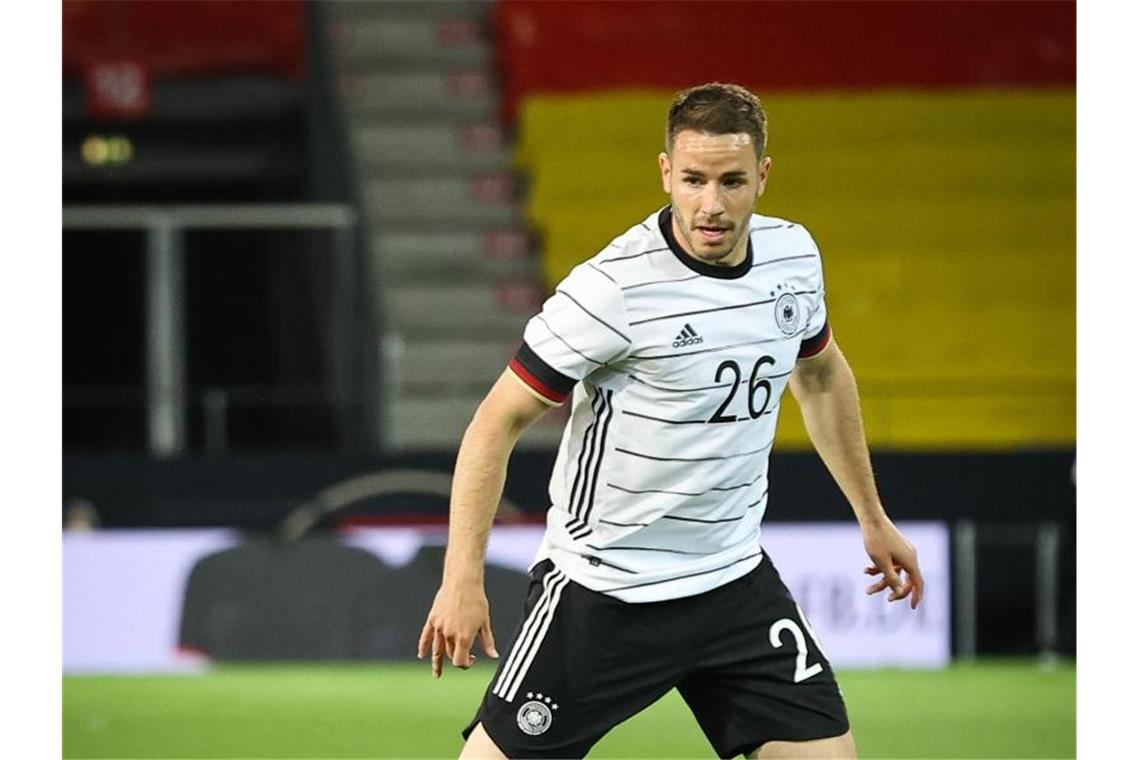 Nationalspieler Günter verteidigt Löws EM-Taktik Christian Günter in Aktion. Foto: Christian Charisius/dpa/Archivbild