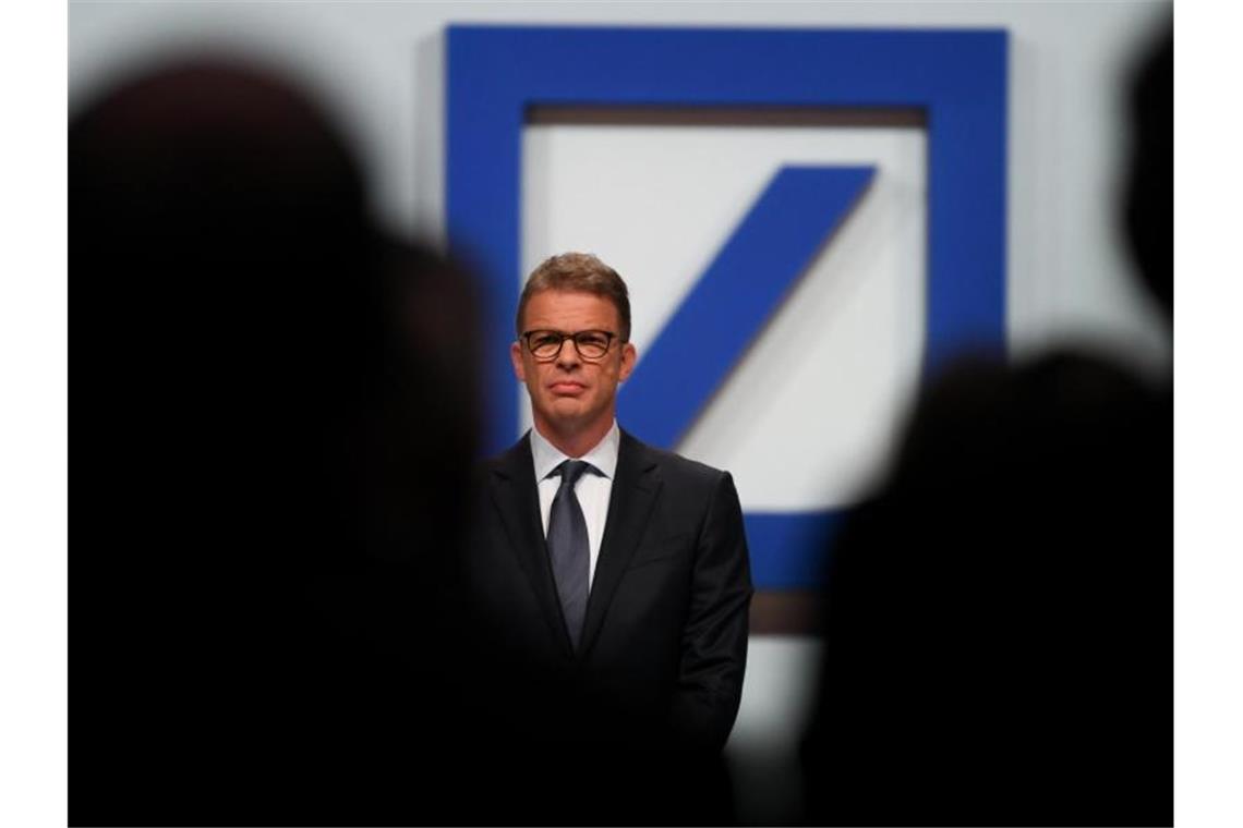 Radikaler Umbau: Deutsche Bank streicht rund 18.000 Stellen Christian Sewing wird im Vorstand die Verantwortung für die Unternehmens- und Investmentbank übernehmen. Foto: Arne Dedert