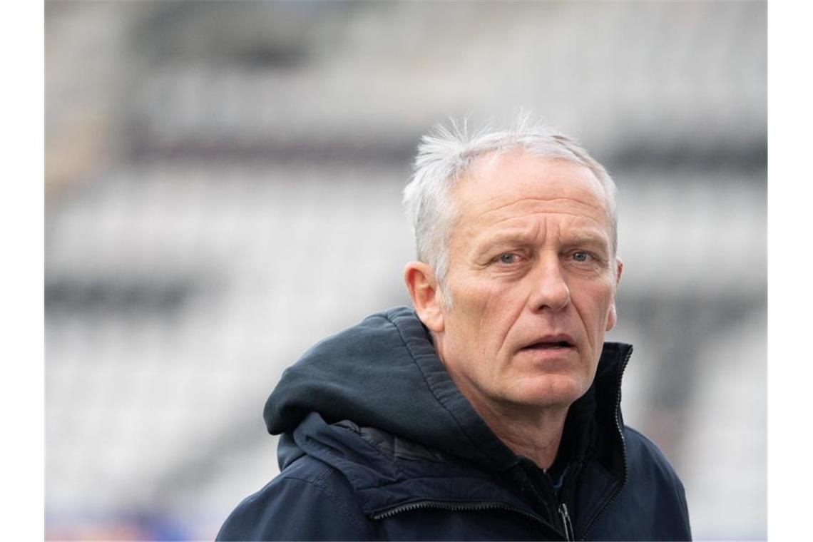 Die Defensive als Problem: Streich mit „klaren Worten“ Christian Streich, Trainer beim SC Freiburg. Foto: Sebastian Gollnow/dpa/Archivbild