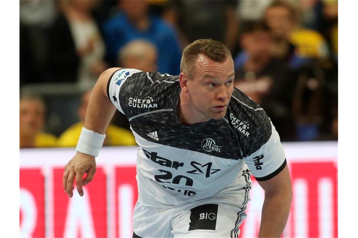 Bundesliga-Comeback mit 39: Zeitz zum TVB Stuttgart Christian Zeitz (hier für den THW Kiel) führt den Ball. Foto: Michael Deines/dpa/Archiv