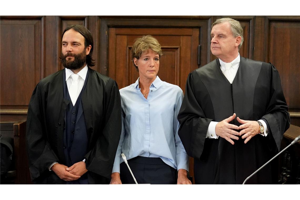 Prozess um Kindesentführung gegen Christina Block gestartet Christina Block wird von zwei Anwälten vor Gericht vertreten.
