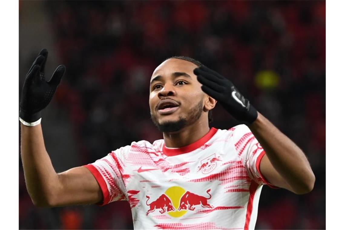 Nkunku hält Leipzig in Bochum auf Kurs Christopher Nkunku traf für Leipzig zum Sieg. Foto: Sebastian Kahnert/dpa-Zentralbild/dpa