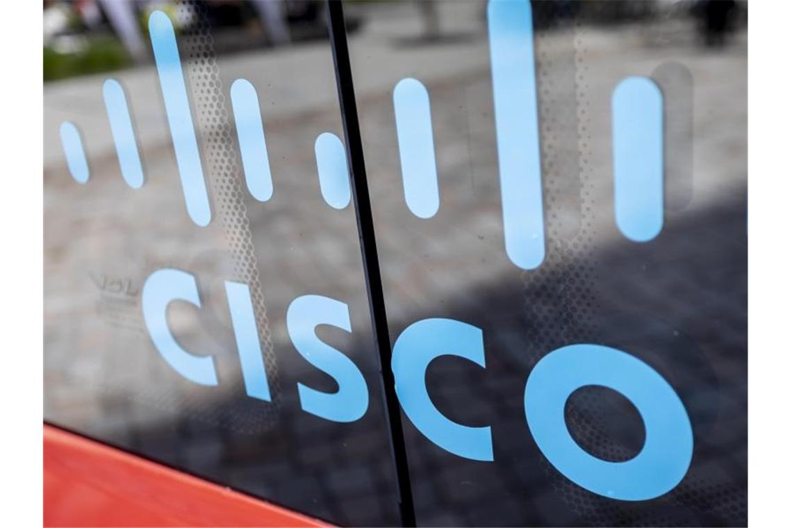 Cisco steigert Gewinn und Umsatz deutlich Cisco profitiert weiter von dem Trend zur Heimarbeit. Foto: Christoph Soeder/dpa
