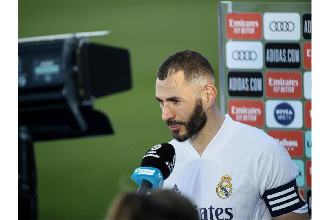 „Clásicos sind Spiele, die von Kindesbeinen an jeder guckt“, sagt Real-Stürmer Karim Benzema. Foto: Indira/DAX via ZUMA Wire/dpa