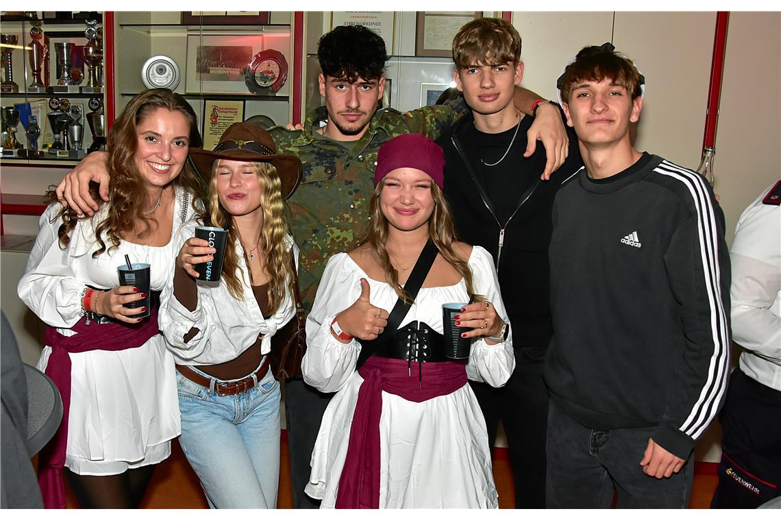 CLOUDSEVEN HALLOWEEN-Party in der Gemeindehalle Burgstall. SK