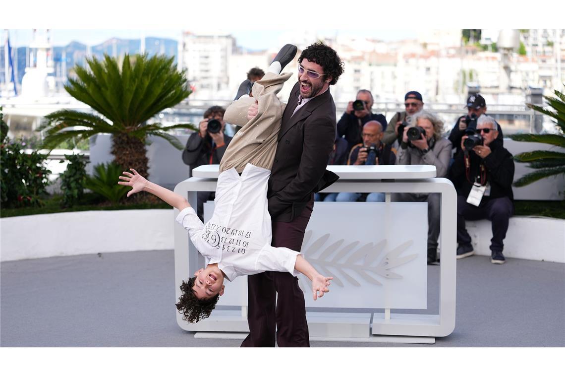 „Club Kid“ in Cannes: Absolom und Firstman kopfüber beim Fototermin