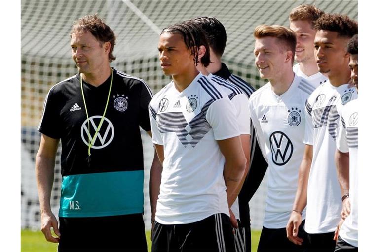 Co-Trainer Marcus Sorg beim Abschlusstraining mit dem DFB-Team. Foto: Roland Weihruch