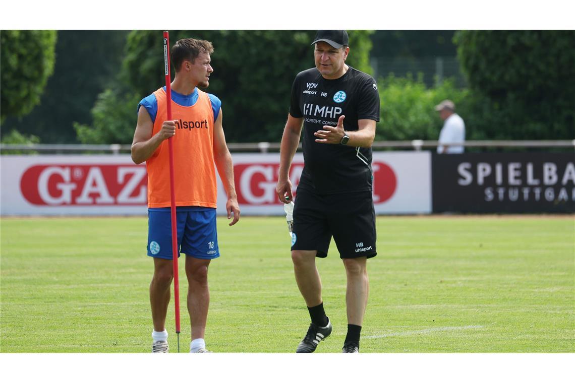 So lief der Trainingsstart bei den Blauen – das sind die Bilder