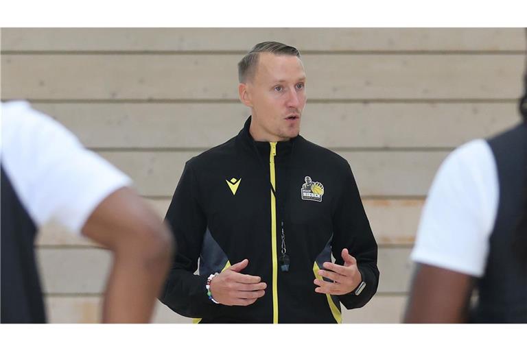 Coach Riipinen will in die Play-offs.