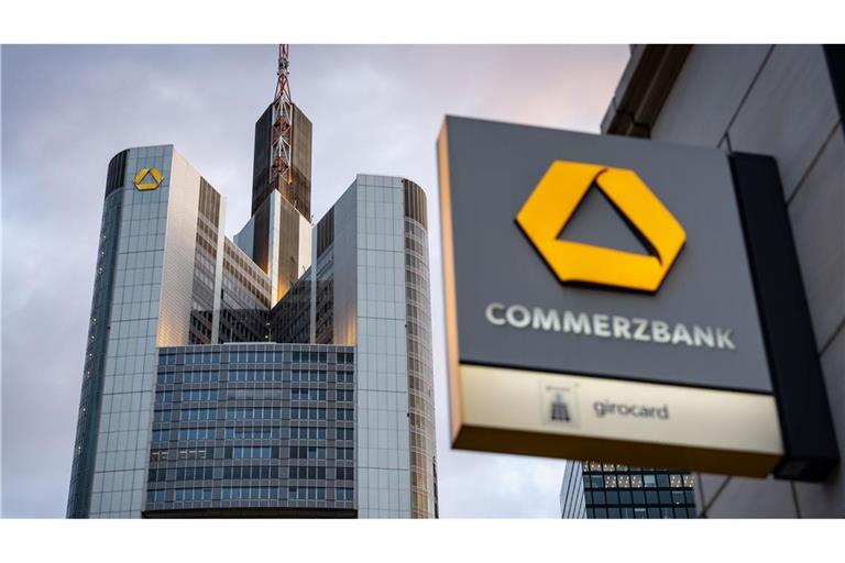 Commerzbank schraubt Ziele für 2025 nach oben - trotz Gewinnrückgangs im zweiten Quartal (Archivbild)