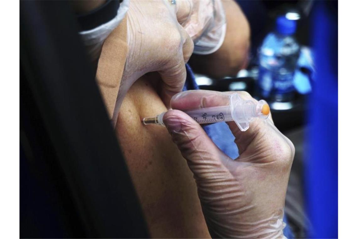 Corona-Impfung in einer regionalen Impfstelle in Brownsville im US-Bundesstaat Texas. Foto: Miguel Roberts/The Brownsville Herald/AP/dpa