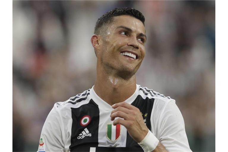 Cristiano Ronaldo möchte erneut Weltfußballer des Jahres werden. Foto: Luca Bruno/AP via ANSA