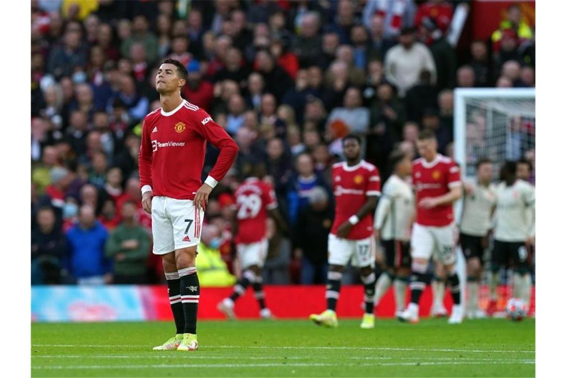 Cristiano Ronaldo musste mit Manchester United eine deftige Heimklatsche gegen den FC Liverpool hinnehmen. Foto: Martin Rickett/PA Wire/dpa