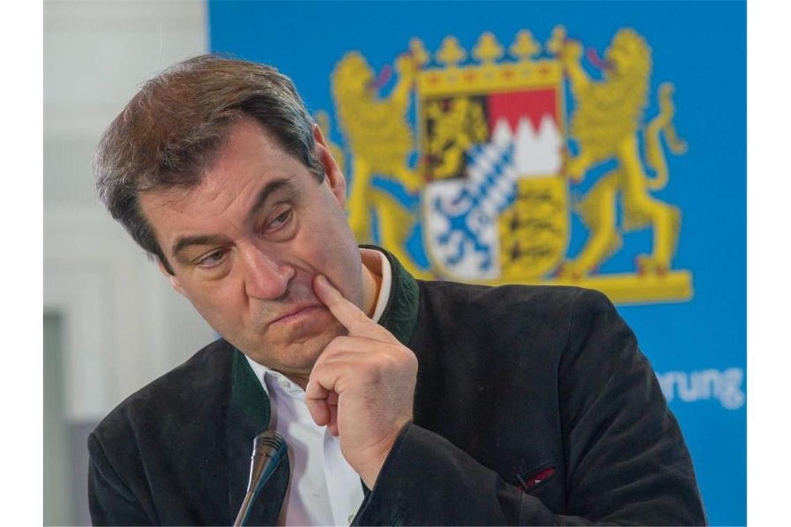Söder lehnt zeitnahe Schulöffnungen wie in NRW ab CSU-Chef Markus Söder ist bei Schulöffnungen zögerlich. Foto: Peter Kneffel/dpa