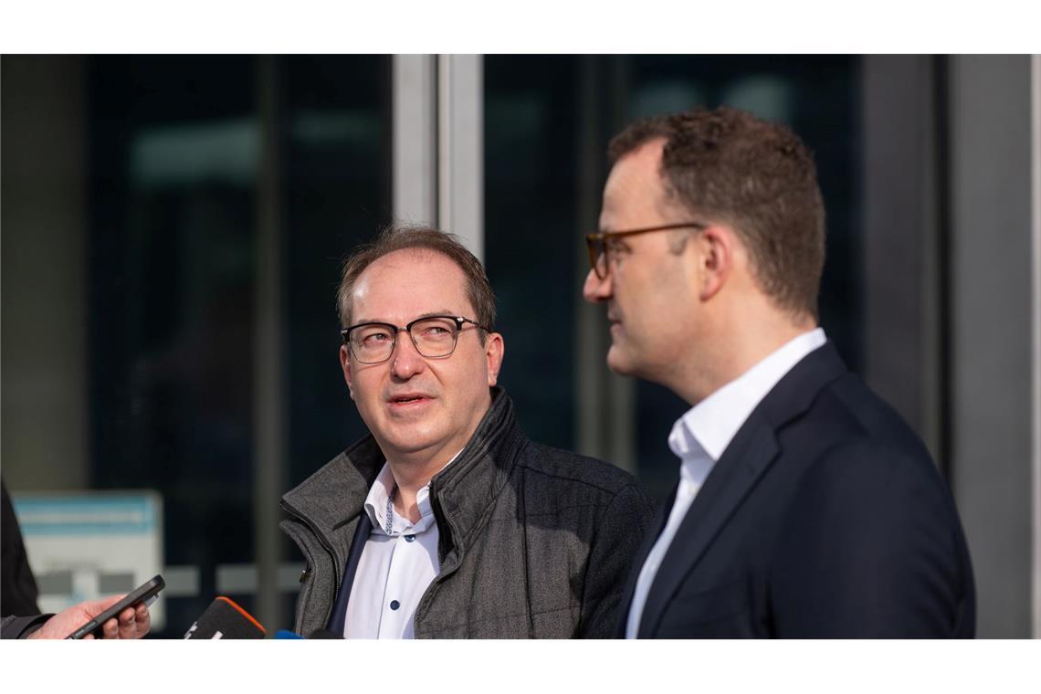Wirtschaftsturbulenzen setzen Union und SPD unter Druck CSU-Landesgruppenchef Dobrindt hält schnelle Einigung auf neue Regierung für nötig.