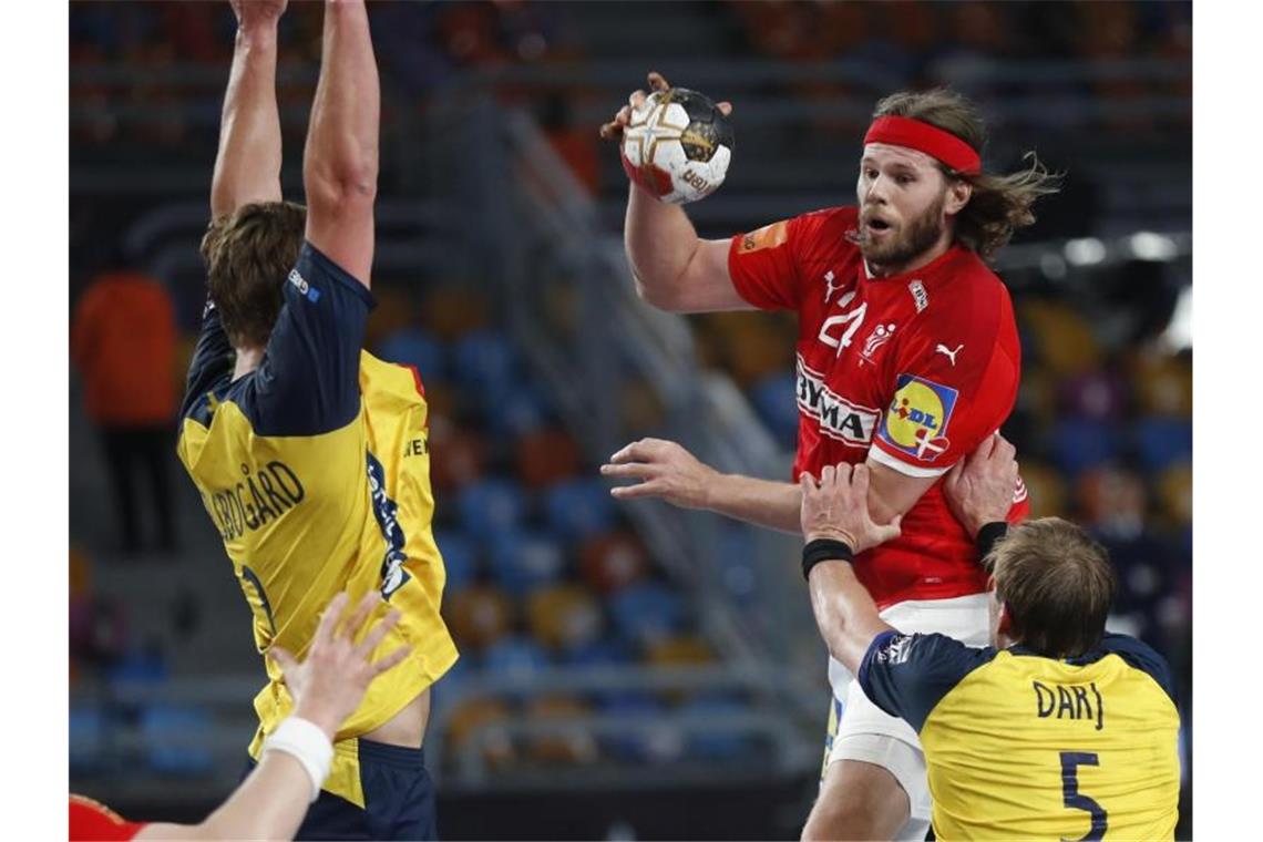 „Wirklich stolz“: Landin und Dänemark erneut Weltmeister Dänemarks Mikkel Hansen (r) erzielte im WM-Finale gegen Schweden sieben Treffer. Foto: Petr David Josek/AP/dpa