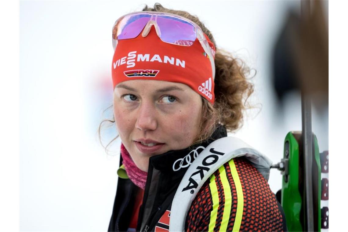 Dahlmeier wird sich im Rahmen des Show-Wettkampfes in der Arena auf Schalke von den Biathlon-Fans verabschieden. Foto: Sven Hoppe/Archivbild