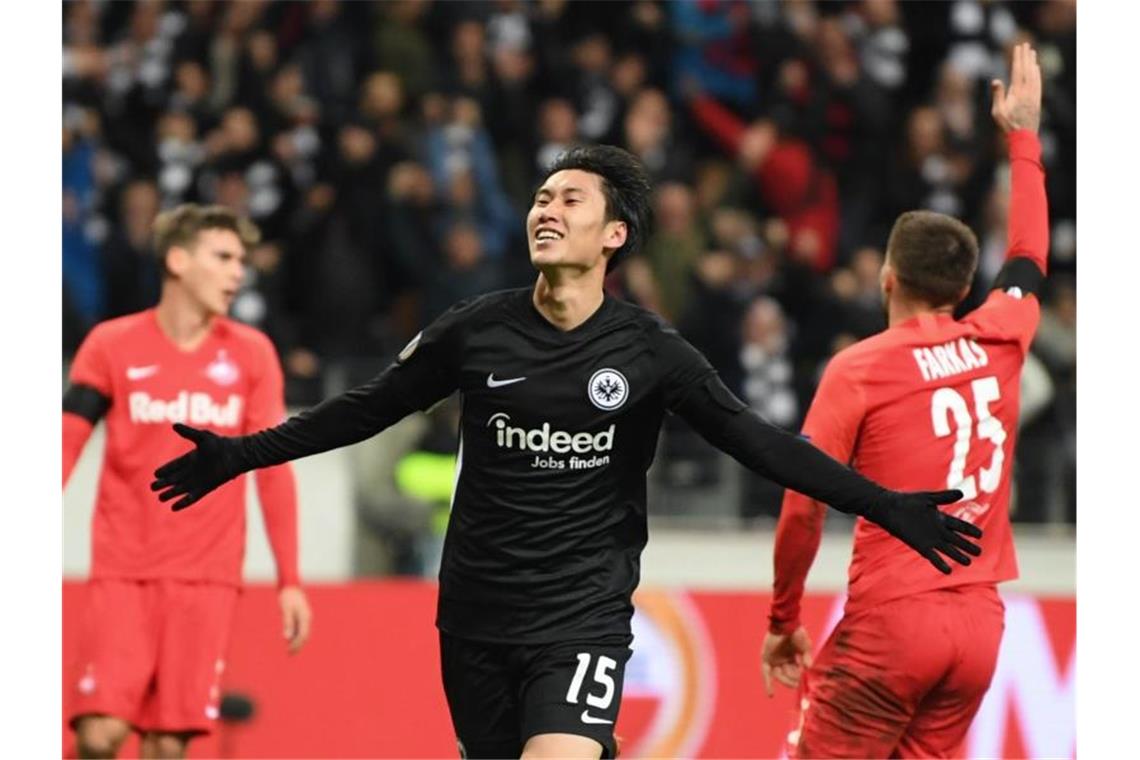 Starker Eintracht-Abend: Kamada glänzt, Fans setzen Zeichen Daichi Kamada erzielte drei Treffer für die Eintracht. Foto: Arne Dedert/dpa
