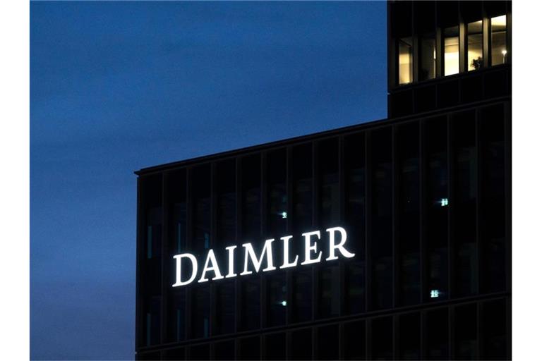 Daimler hat mit 5,42 Milliarden Euro mehr verdient als erwartet. Foto: Marijan Murat/dpa
