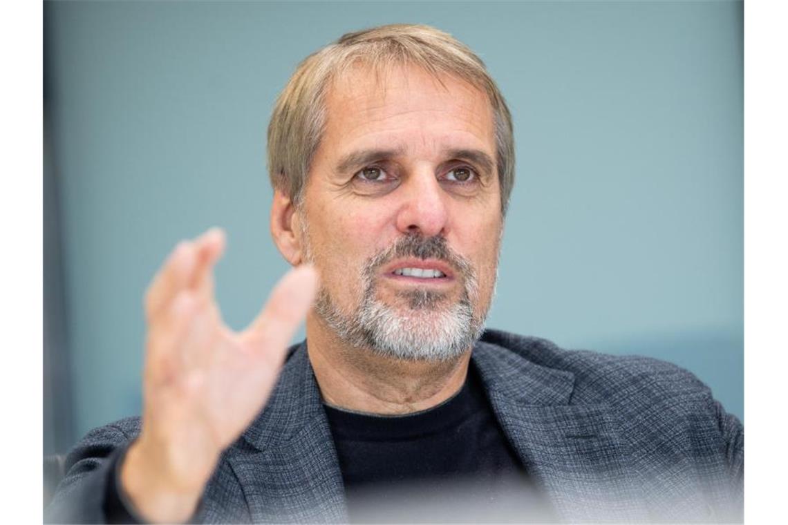 Daimler: Südwesten sollte sich nicht nur auf uns verlassen Daimler Personalvorstand Wilfried Porth. Foto: Tom Weller/dpa