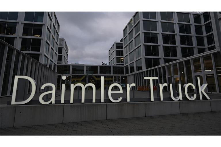 Daimler Truck bekommt die Flaute im nordamerikanischen Lkw-Markt zu spüren.