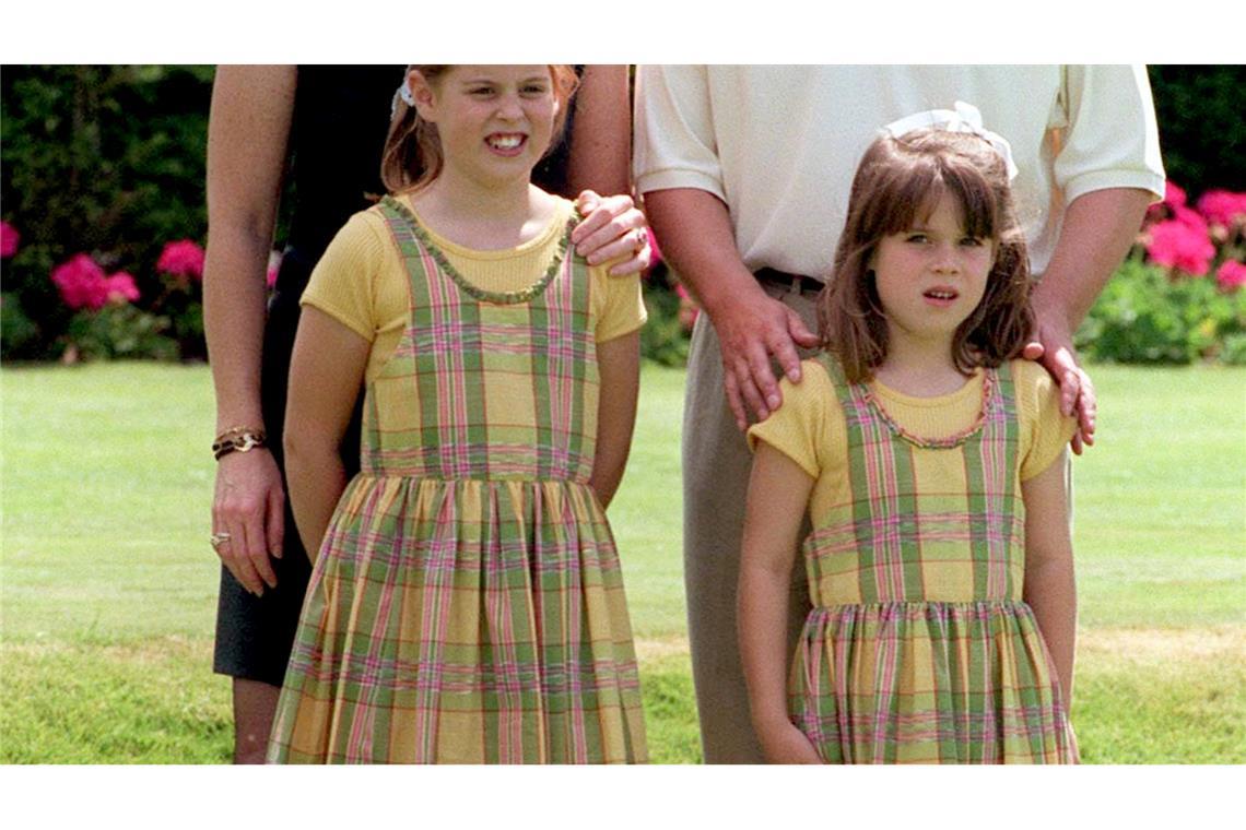 Damals noch eine glückliche Familie: Ex-Prinz Andrew mit seiner Ex-Frau Sarah Ferguson und den beiden Töchtern Beatrice und Eugenie. (Archivbild)