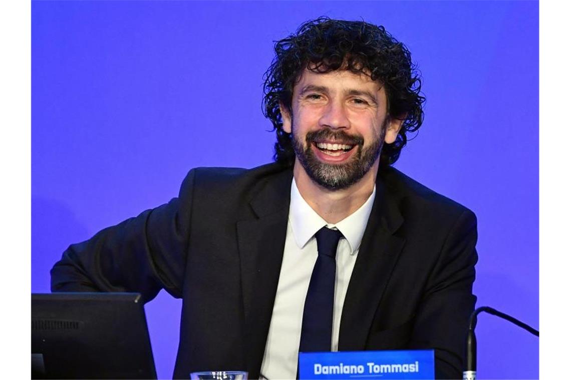 Chaos: Italien diskutiert über Fußball-Stopp Damiano Tommasi fordert die Absage der italienischen Fußball-Meisterschaft. Foto: Ettore Ferrari/ANSA/AP/dpa