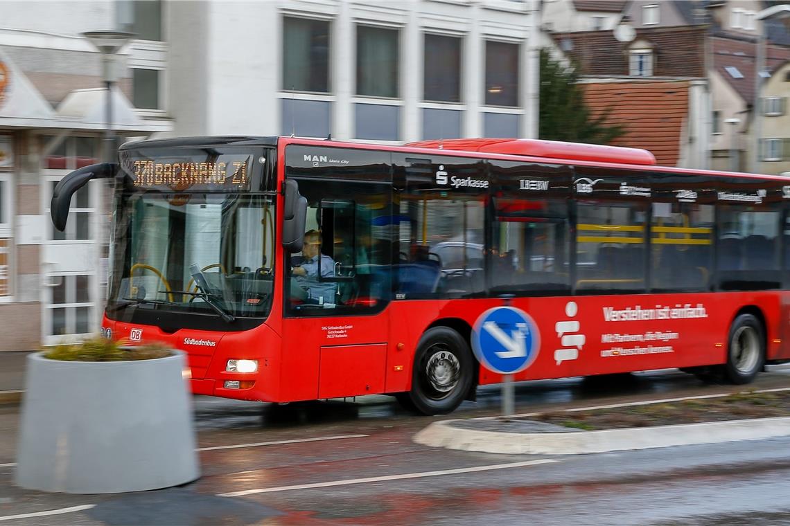 Neuer Rettungsschirm für Busunternehmen im Rems-Murr-Kreis Damit der Busbetrieb garantiert weiterläuft, nimmt der Kreis bis zu 4,1 Millionen Euro in die Hand. Archivfoto: Alexander Becher