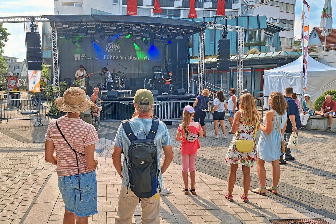 Dani Suara & Friends spielen am Montagnachmittag am Obstmarkt. Foto: BKZ