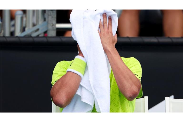 Daniel Altmaier traf in Melbourne zwei Sätze lang fast keinen Ball.