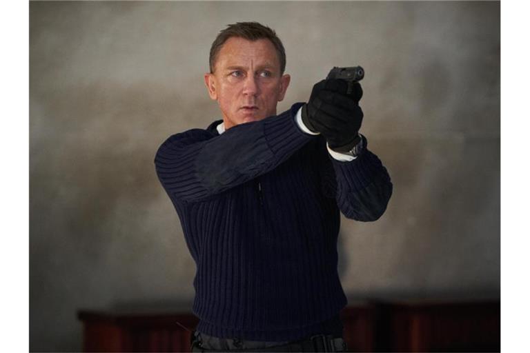 Daniel Craig als James Bond in der Szene eines Trailers zum James-Bond-Film „Keine Zeit zu sterben“. Foto: Nicole Dove/DANJAQ and Metro Goldwyn Mayer Pictures/Universal Pictures /dpa